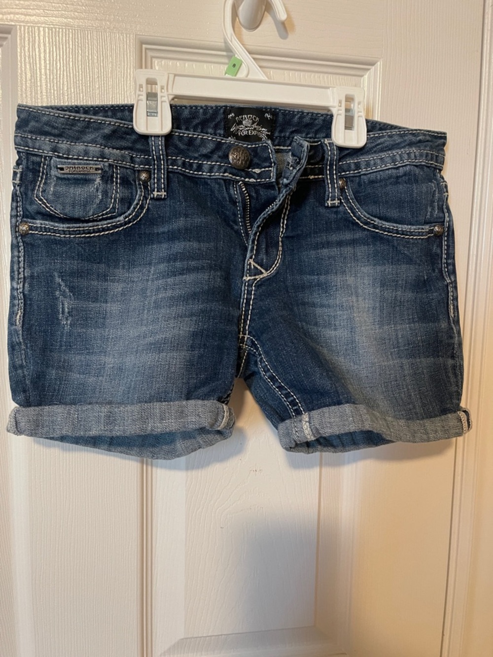 Women's Mid Wash Rolled-Hem Denim Shorts